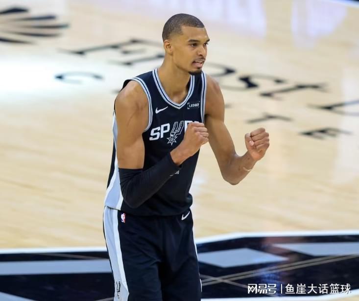 开云体育下载平台-尼克斯逆转！布伦森30+3力挽狂澜，文班26+12犯大错，榜眼创纪录